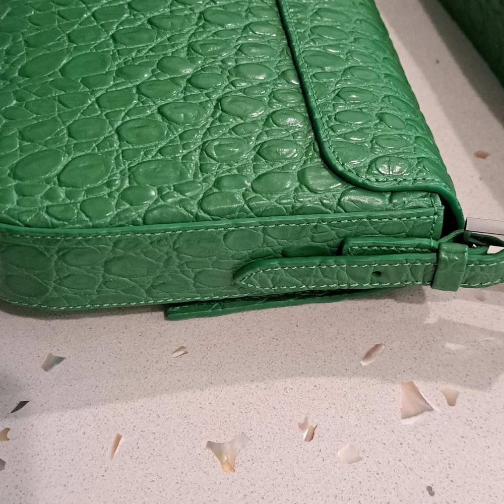 NWOT By Far shoulder bag - Picture 6 of 13